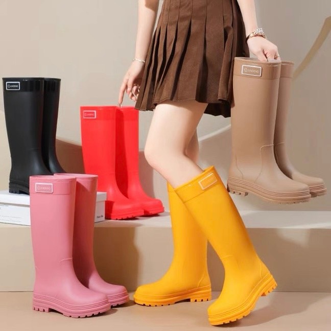 รองเท้ากันฝน รองเท้าบูท กันน้ำ กันน้ำมัน ส้นหนา ฤดูฝน รองเท้ากันลื่น รองเท้าทำงาน ไซส์ 37 - 40