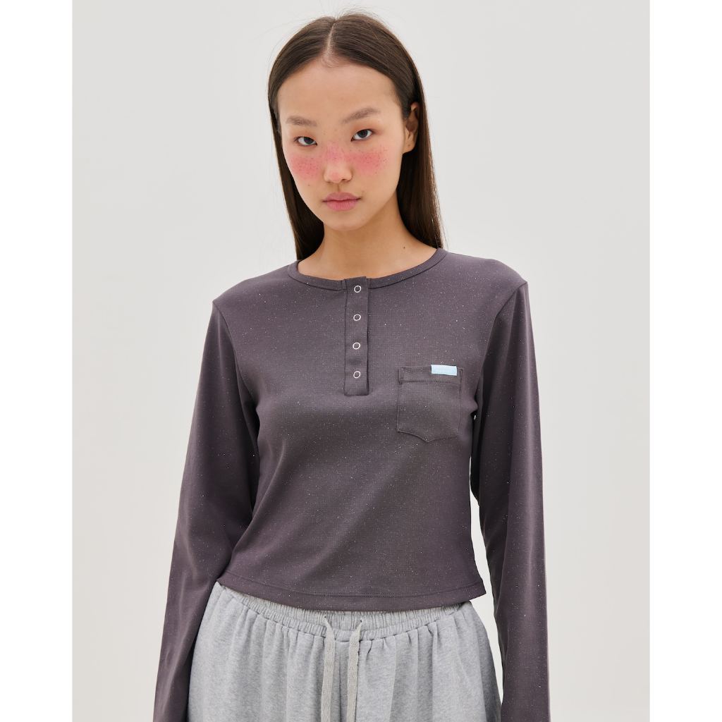 [แจกโค้ดลด75฿ พิมพ์ INC210BNV ] The Freckled Market - Belle Button Longsleeves เสื้อแขน3ส่วน กระดุมแป้ก