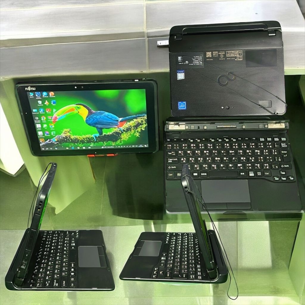 FUJITSU Q509​CELERONN4000
