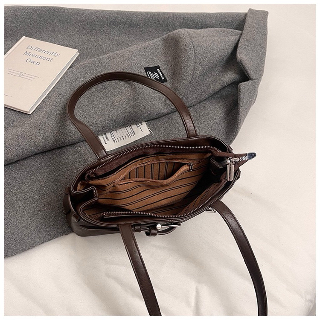 🧚‍♀️🪞 พร้อมส่ง ส่งเร็ว1-2 วันถึง 🌷กระเป๋าสะพายข้างกระเป๋าY2K เนื้อผ้า PU - รูปที่ 2