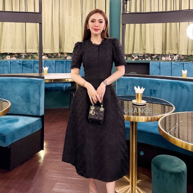 OR21857Black ชุดเซ็ทสีดำ ผ้าลูกไม้อัดกาว เนื้อสวย แต่งระบายคอ กระโปรงทรงเอ