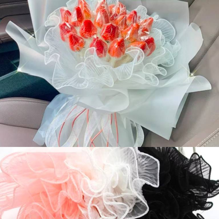 ผ้าอัดกลีบ กว้าง28 x ยืดแล้วยาว75cm. สีขาว/โอรส สำหรับตบแต่งช่อดอกไม้