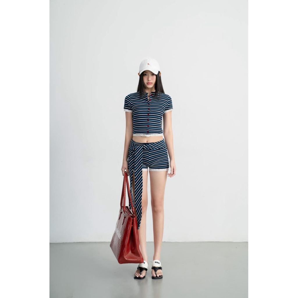 GEMMA SET -จากแบรนด์ Hoodesign ชุดเวียดนามพร้อมส่ง ไม่ต้องรอพรีออเดอร์