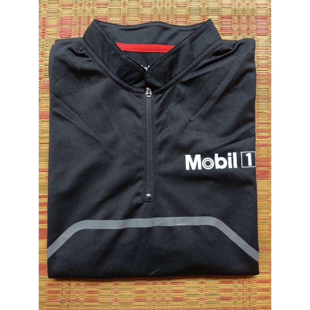 เสื้อโปรโมท น้ำมันเครื่อง Mobil 1