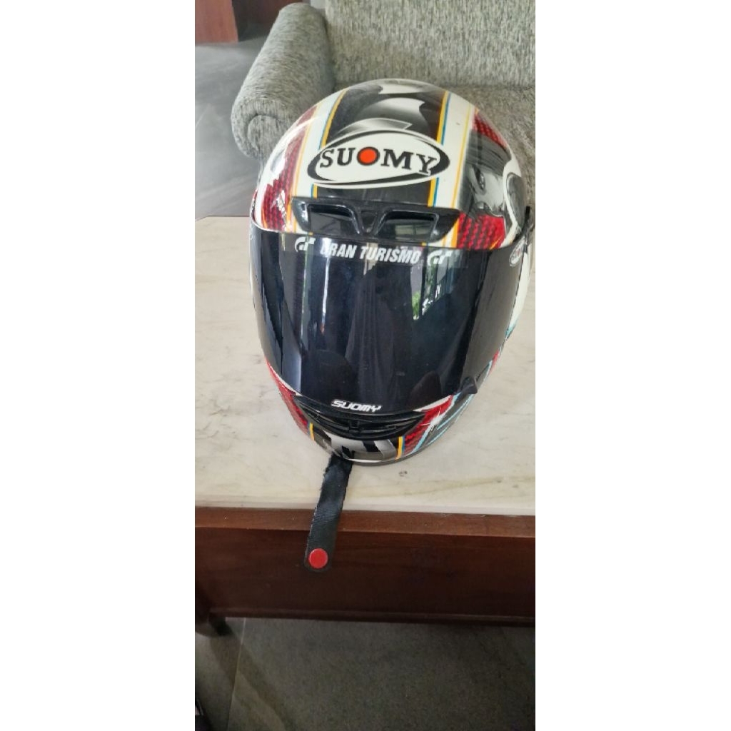 หมวกกันน็อคแท้ Suomy apex คาร์บอนแท้ ไซส์ XL 2500 บาท