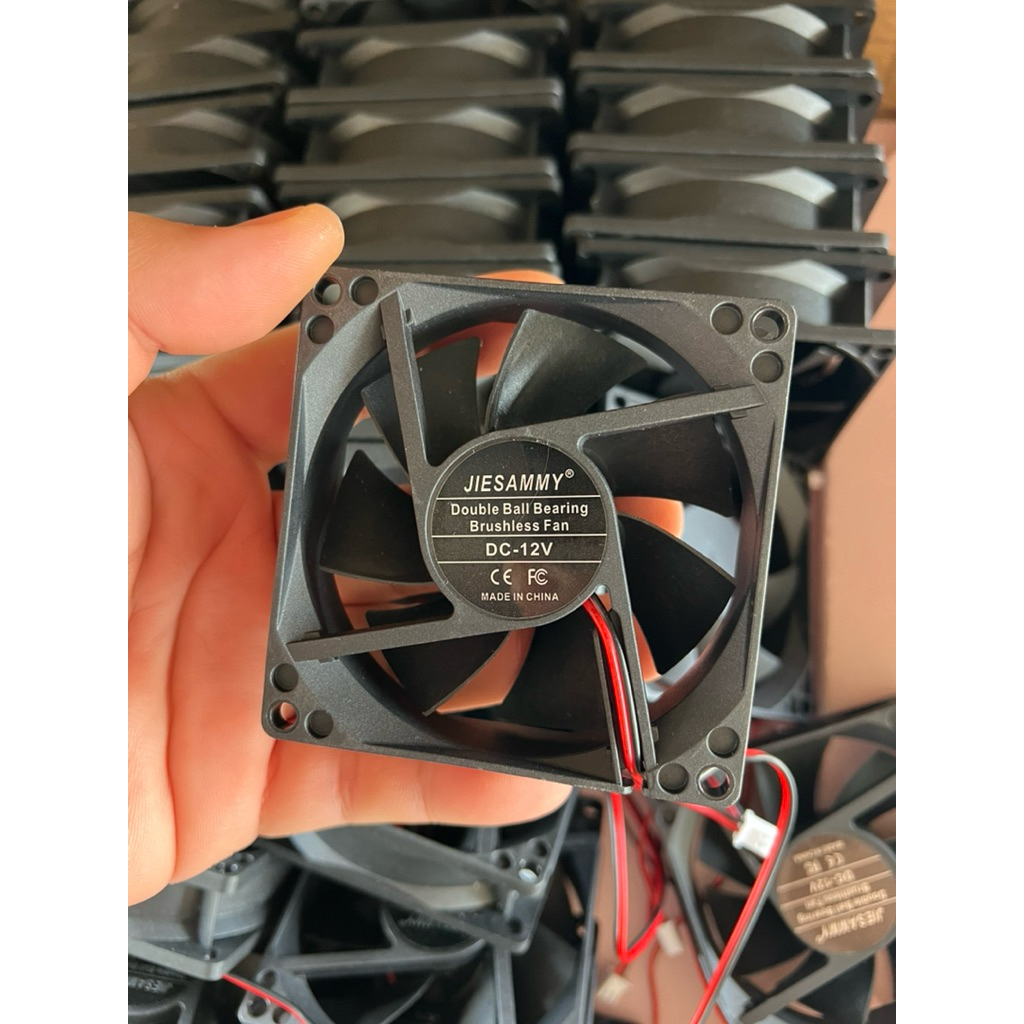 พัดลมรอบจัด 12v ลูกปืนคู่ ต่อบอร์ดไฮโวลท์ที่ขายในร้าน
