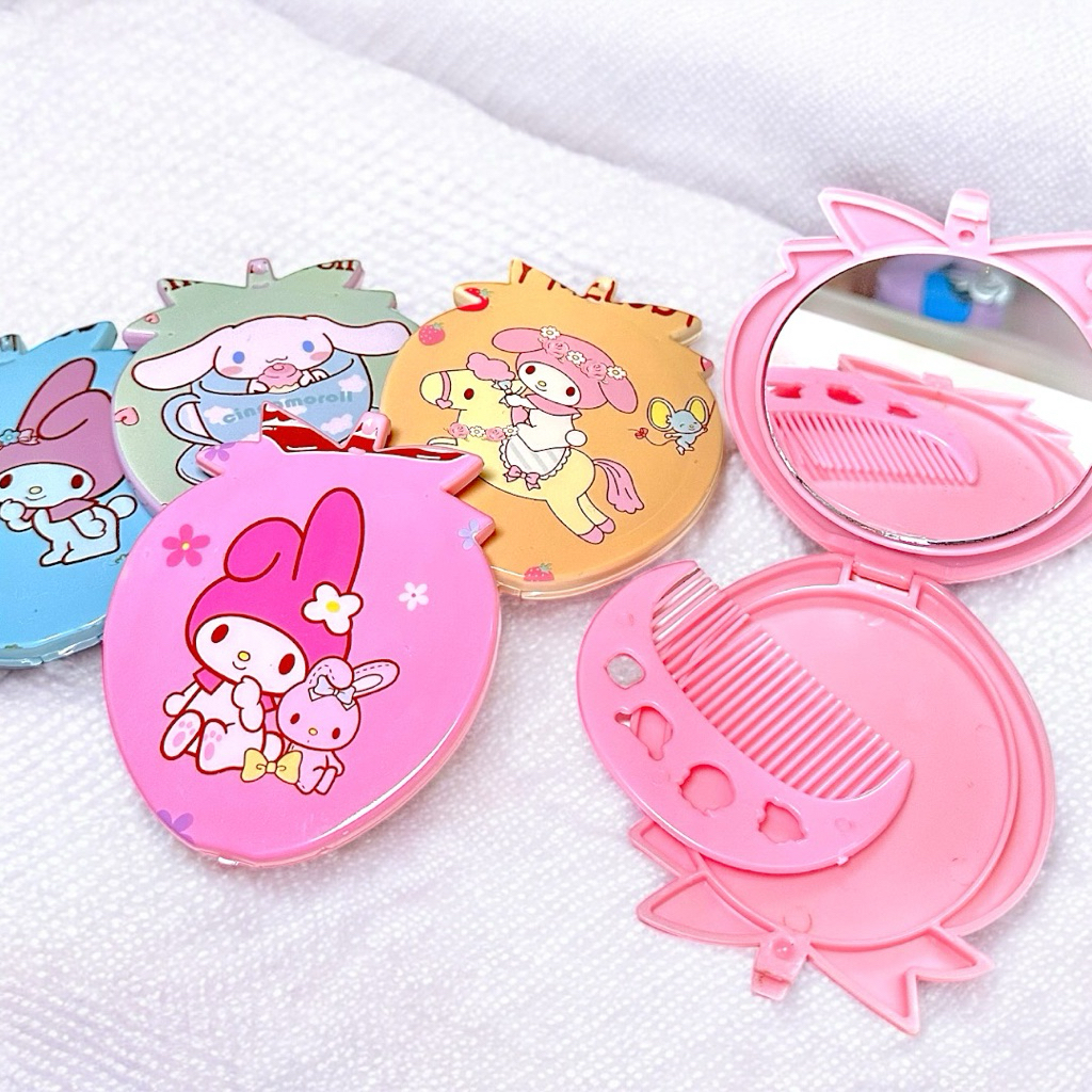✅พร้อมส่งในไทย กระจกพกพา พร้อมหวี ลายการ์ตูนคละสี น่ารักมาก✅