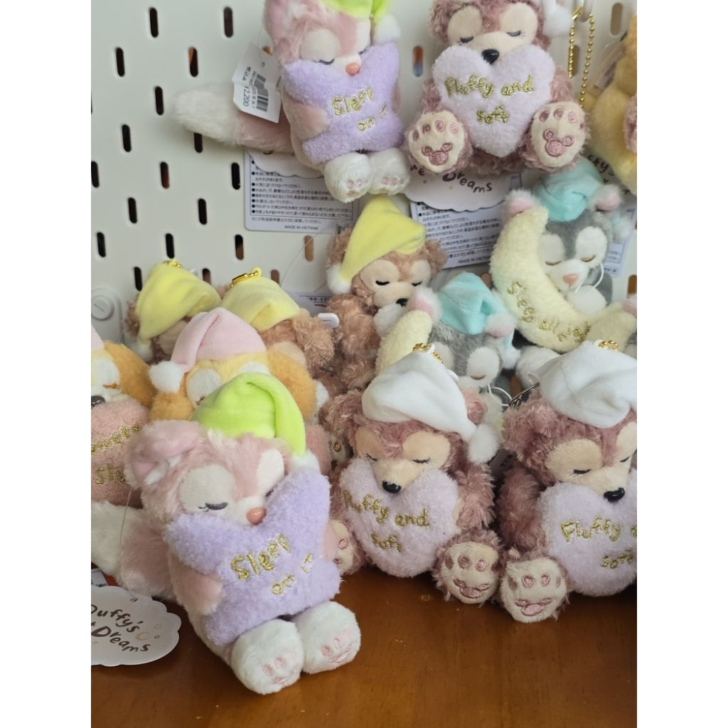พร้อมส่งที่ไทย ✅  พวงกุญแจ Duffy and friend คอล Sweet dream จาก Disney Japan 🇯🇵
