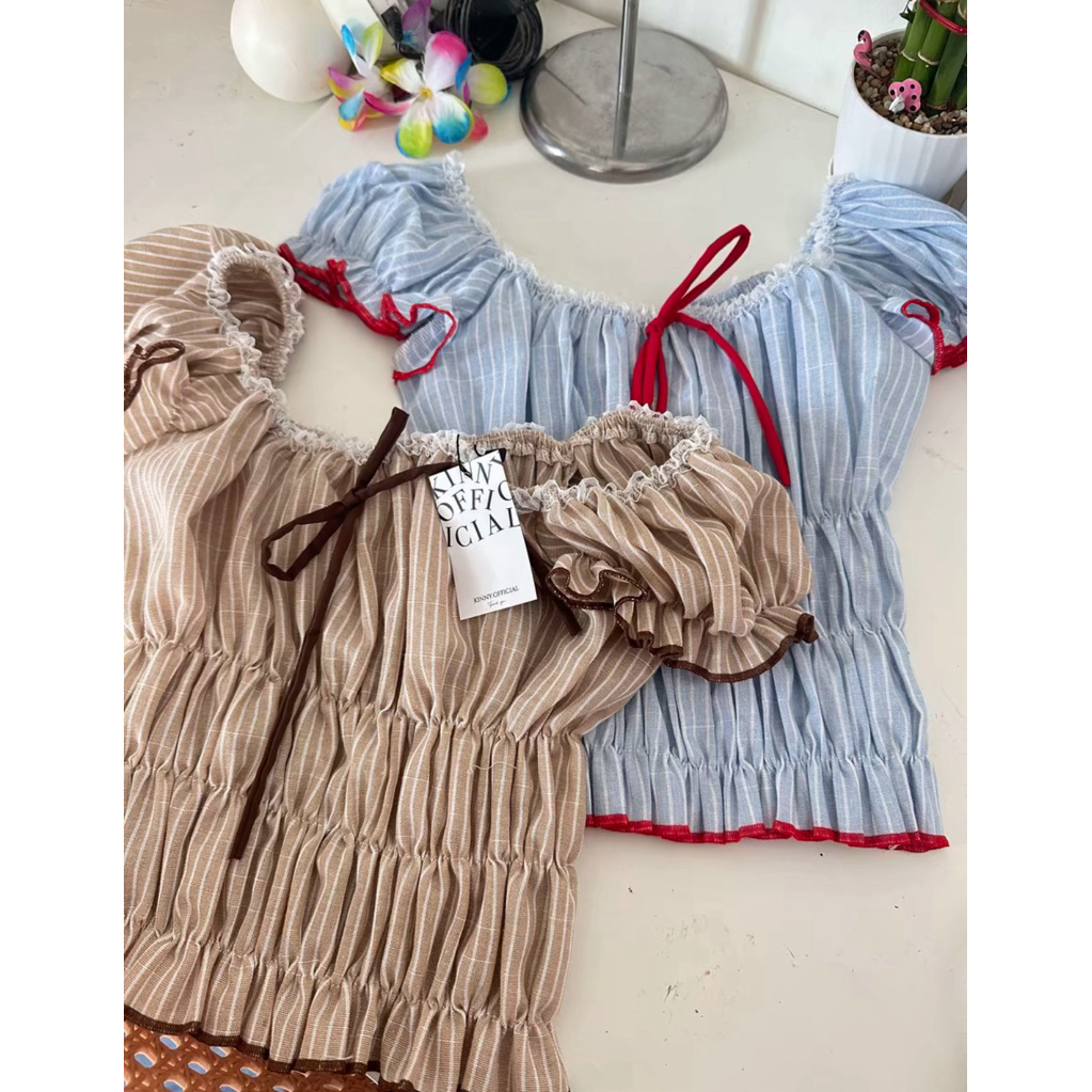 Mellow crop ป้าย kinny official สีน้ำตาล น่ารัก