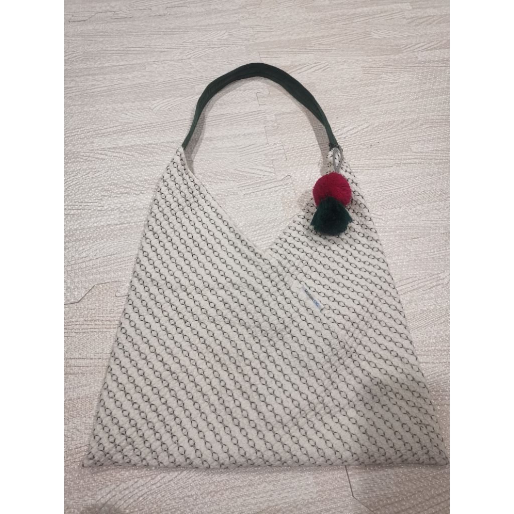 Madom CNX handmade tote bag👜🌼