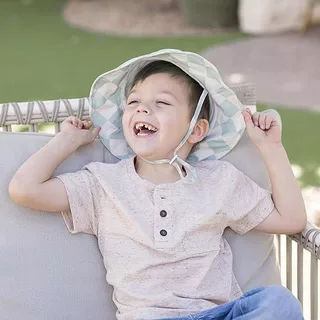 Tiny Twinkle หมวกกันแดดสำหรับเด็ก (Flap Hat) ไซส์ S–L ปรับขนาดได้ ป้องกันรังสี UV UPF 50+ น้ำหนักเบาแห้งเร็ว หมวกเด็ก
