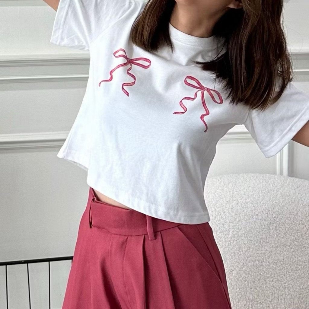 ส่งต่อ *ของใหม่* kudsun official mini tee ribbon เสื้อยืดครอป ลายโบว์สีชมพู size XL
