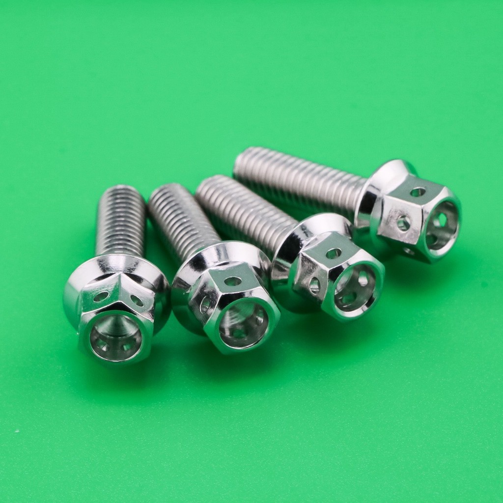 น็อตยึดประกับ 1 ชุด 4 ตัว  (หัวเจาะ-เลส)  เบรค-ครัช งานสแตนเลสแท้ #มอเตอร์ไซค์ #น็อตประกับ