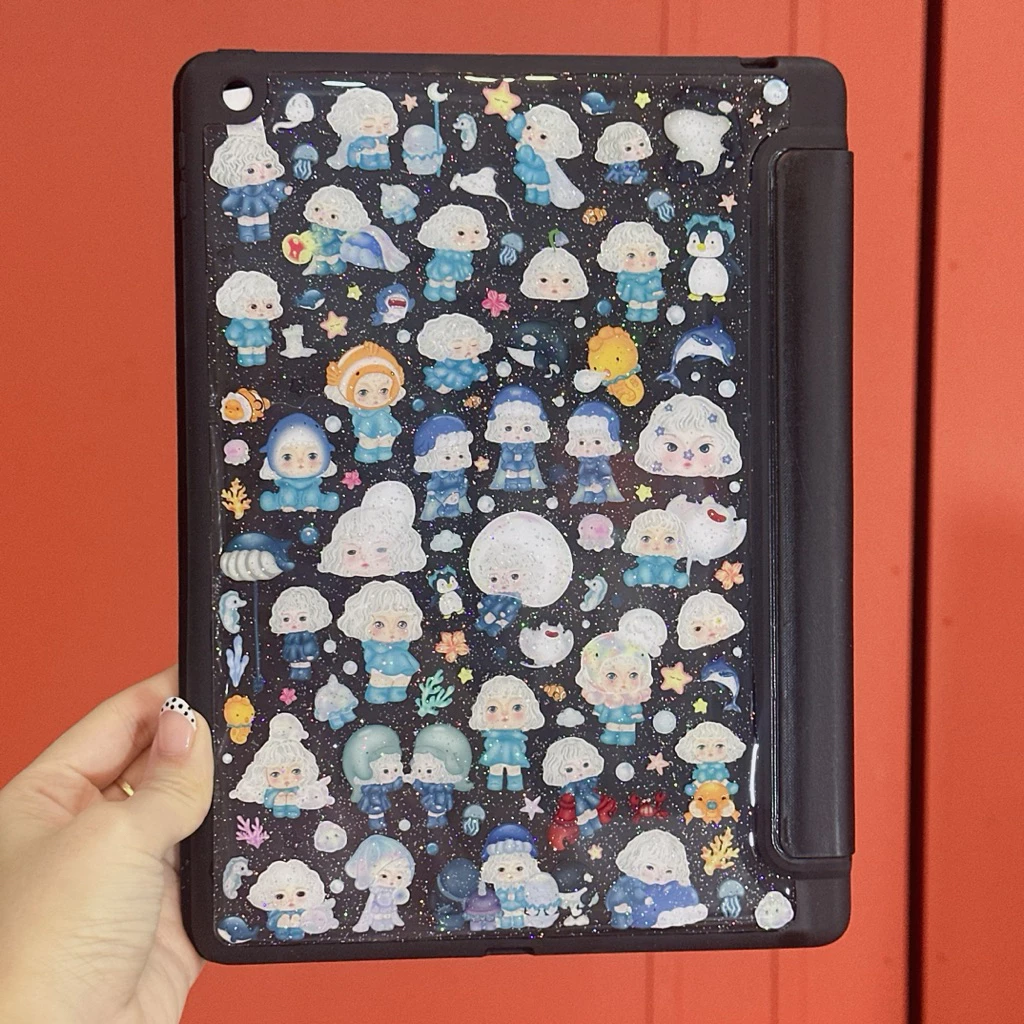เคสไอเเพด เลือกลายได้ ติดสติกเกอร์ เคลือบเรซิ่น