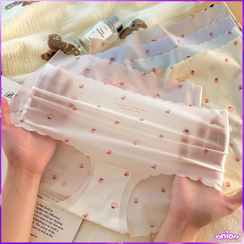 🍓NEW🍓กางเกงในเจลลี่ ลายสตอเบอร์รี่ กางเกงชั้นใน ผู้หญิง ไร้ขอบ ผ้านุ่มลืน บางเบา ลดอับชื้น ต้านแบคทีเรีย สวมใส่สบาย