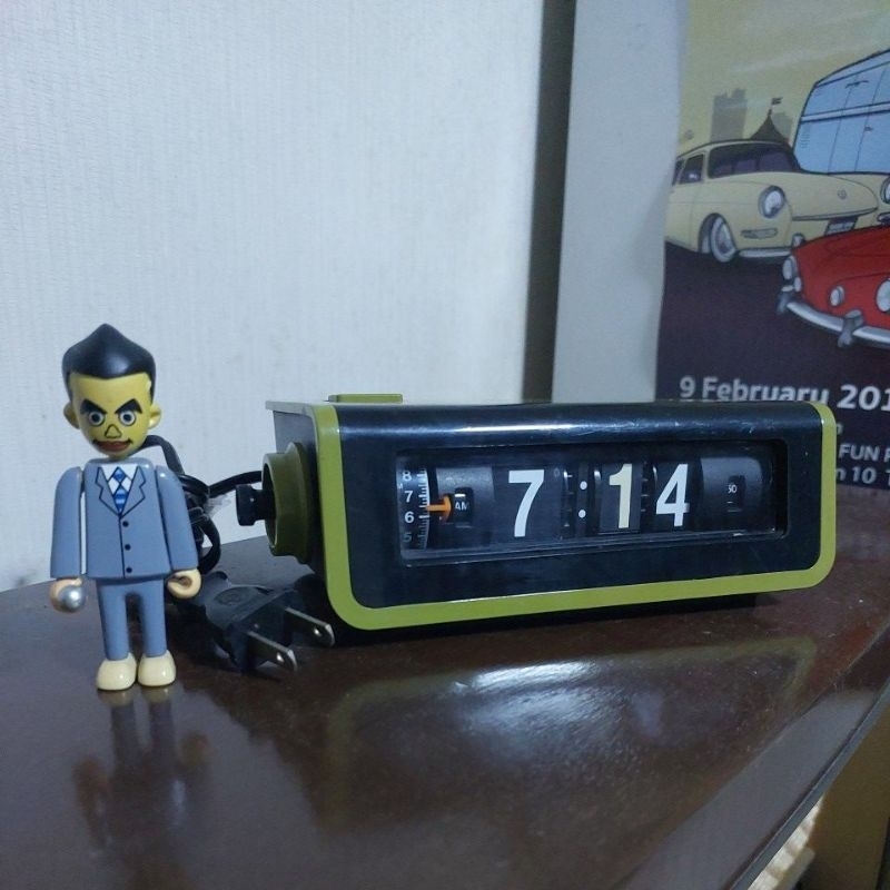 นาฬิกา flip clock national มือสอง National Flip Alarm Clock TG02