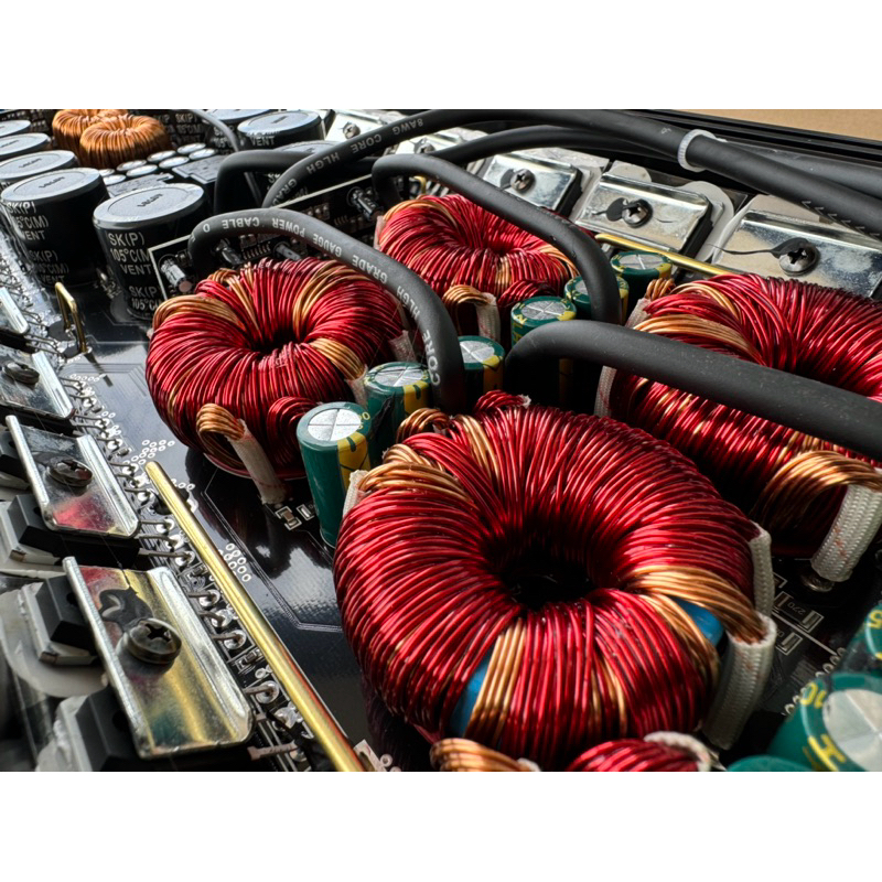 GT-8000.1 กาเทีย 8000w แรงมาก ขับซับเบส ขับได้ทุกสเป็ค 15-18นิ้ว ว้อย99 4500w RMS โครตแรง