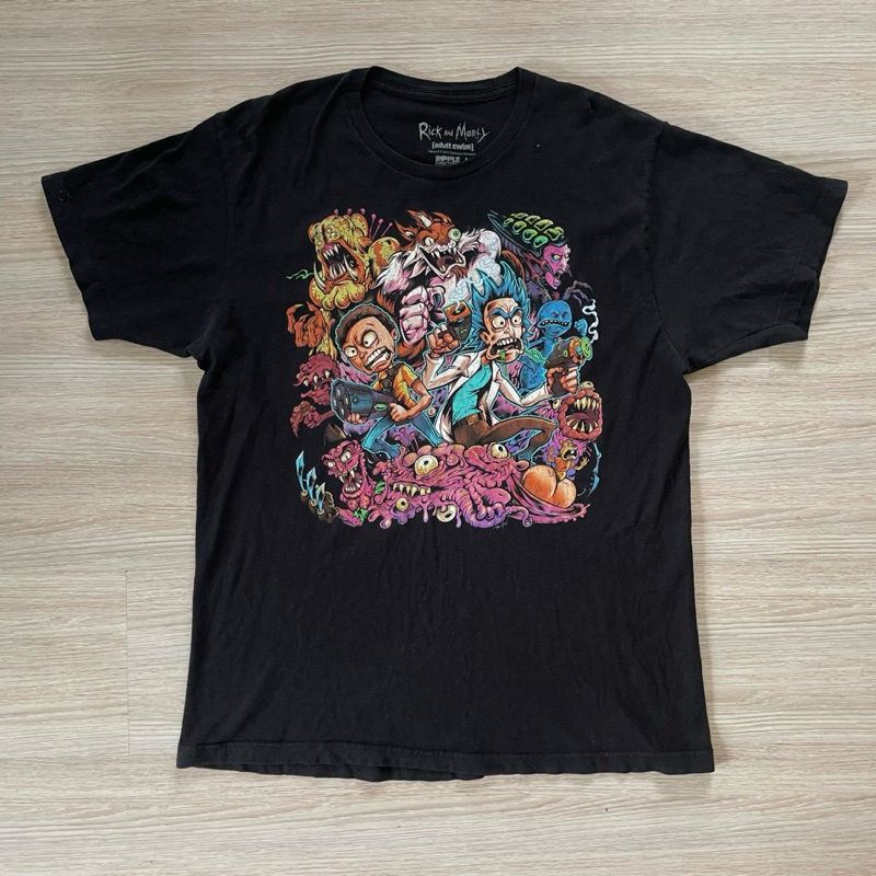 เสื้อยืดมือสอง Rick and Morty