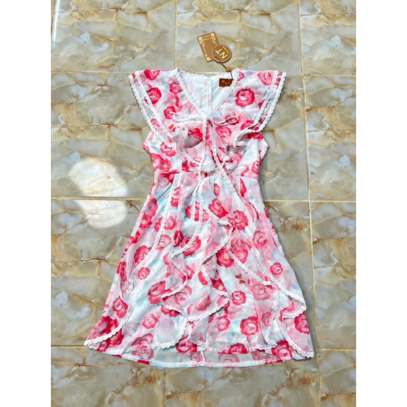 (M) พร้อมส่ง🌷ชุดเดรสชีฟองแต่งลูกไม้ระบายลายดอก งานป้าย NT Princess แท้ มือ1 ป้ายห้อย