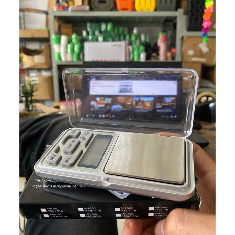 ตาชั่ง ดิจิตอล แม่นยำ สูง   200G / 0.01G  Pocket scale  ( หน่วยเป็น จี ดูง่าย ใช่งานดี ) ส่งไว 1-2 วัน