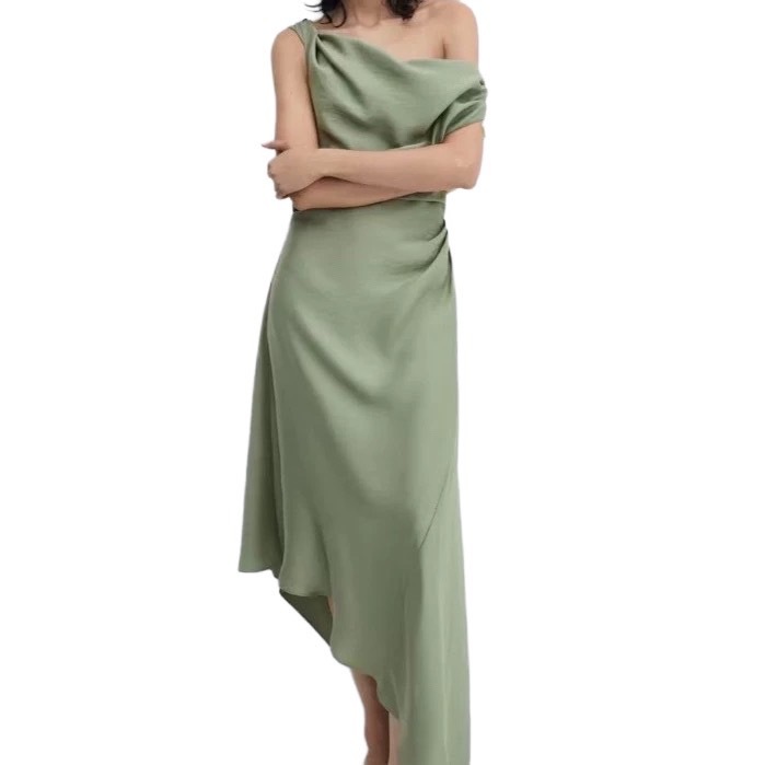 MANTIKA – (Laily Dress) ชุดเดรสยาวไหล่ปาดออกงาน