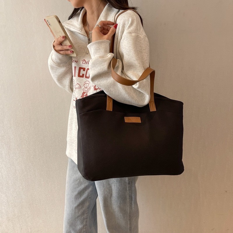 MONOBLACK กระเป๋าใส่โน้ตบุ๊ก แฟชั่นทำงาน ใส่ MacBook ได้ ทรงแข็ง ใส่เอกสาร A4 รุ่นNuO (ส่งจากไทย)