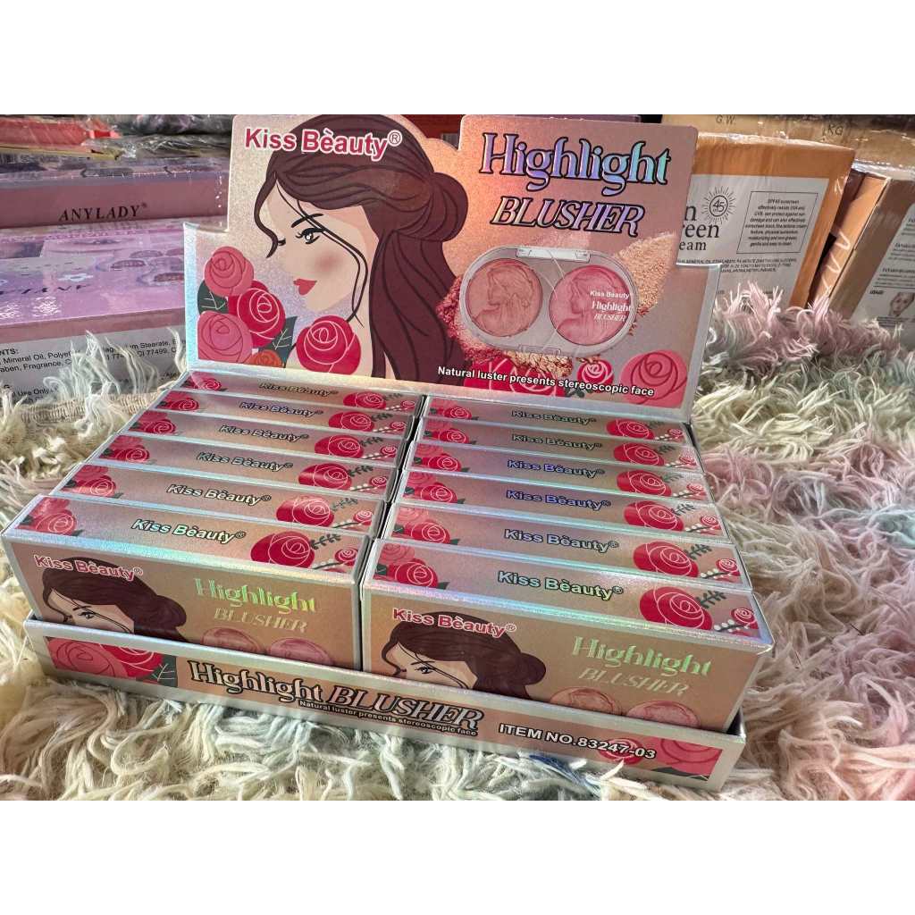 ตลับละ 49 บาท บรัชออนบลัชเชอร์สีสันสดใสน่ารักมาพร้อมกับพัฟขนฟูๆ ในตลับ แตะๆ~ ด้วยพัฟขนนิ่มๆ ฟูๆ สุดน่ารัก