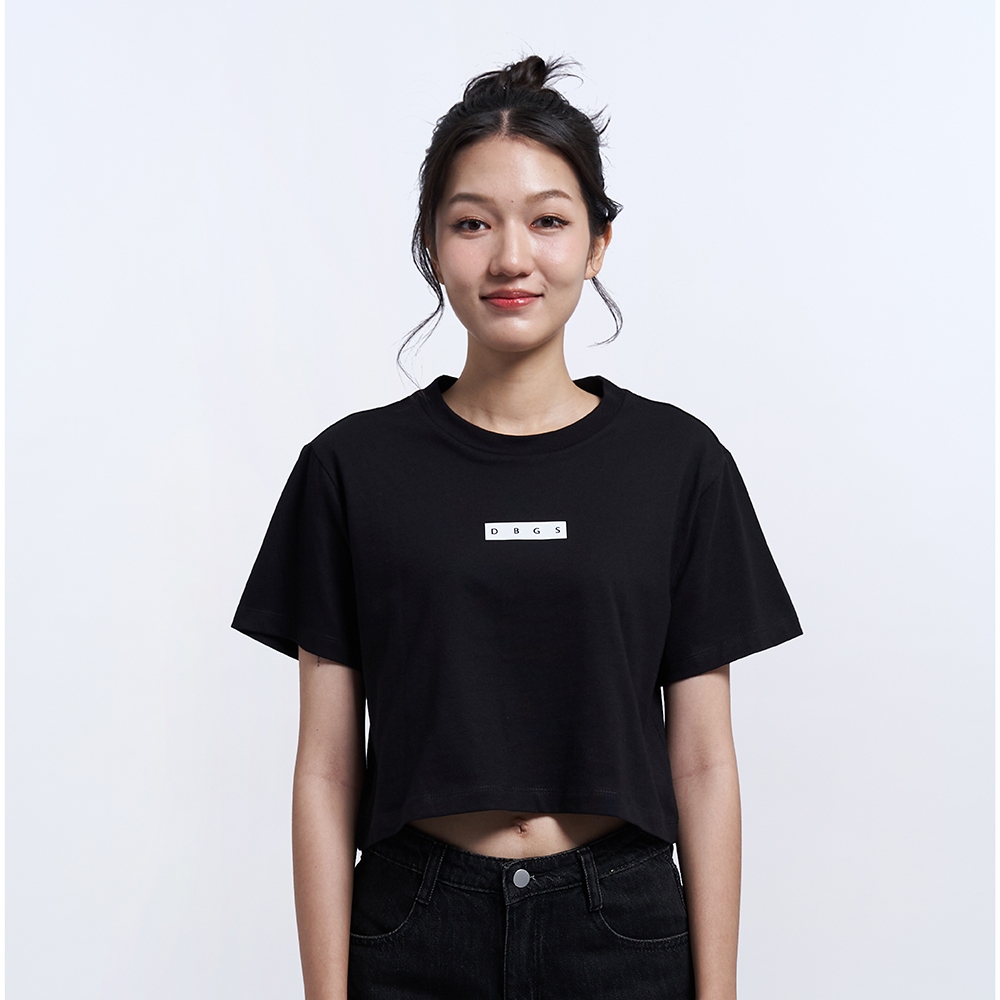 DBGS เสื้อครอปผู้หญิง ทรง Oversize พิมพ์ลายกลางอก