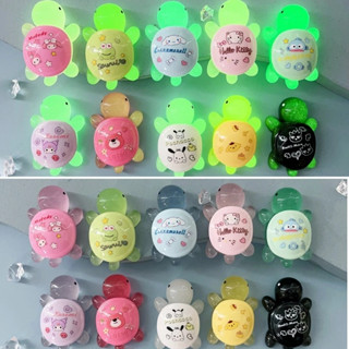 1 ชิ้น Sanrio ภูมิทัศน์ไมโครสร้างสรรค์เต่าเรืองแสงทําเองเครื…