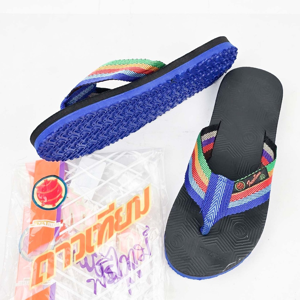 รองเท้าแตะรองเท้าดาวเทียมสายผ้า รองเท้าหูหนีบผ้าในตำนาน Made in Thailand วัยรุ่นนิยมชอบใส่เบาสบาย