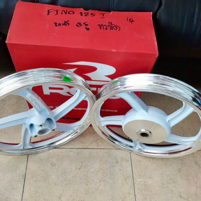 ล้อแม็ก GT125i,Fino125i หน้าดิส 3รู/หลังดั้ม สีขาวปัด : Racing boy