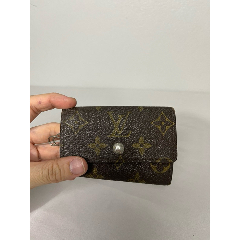 กระเป๋ากุญเเจ LV VuittoN Key Case แท้ มือสอง