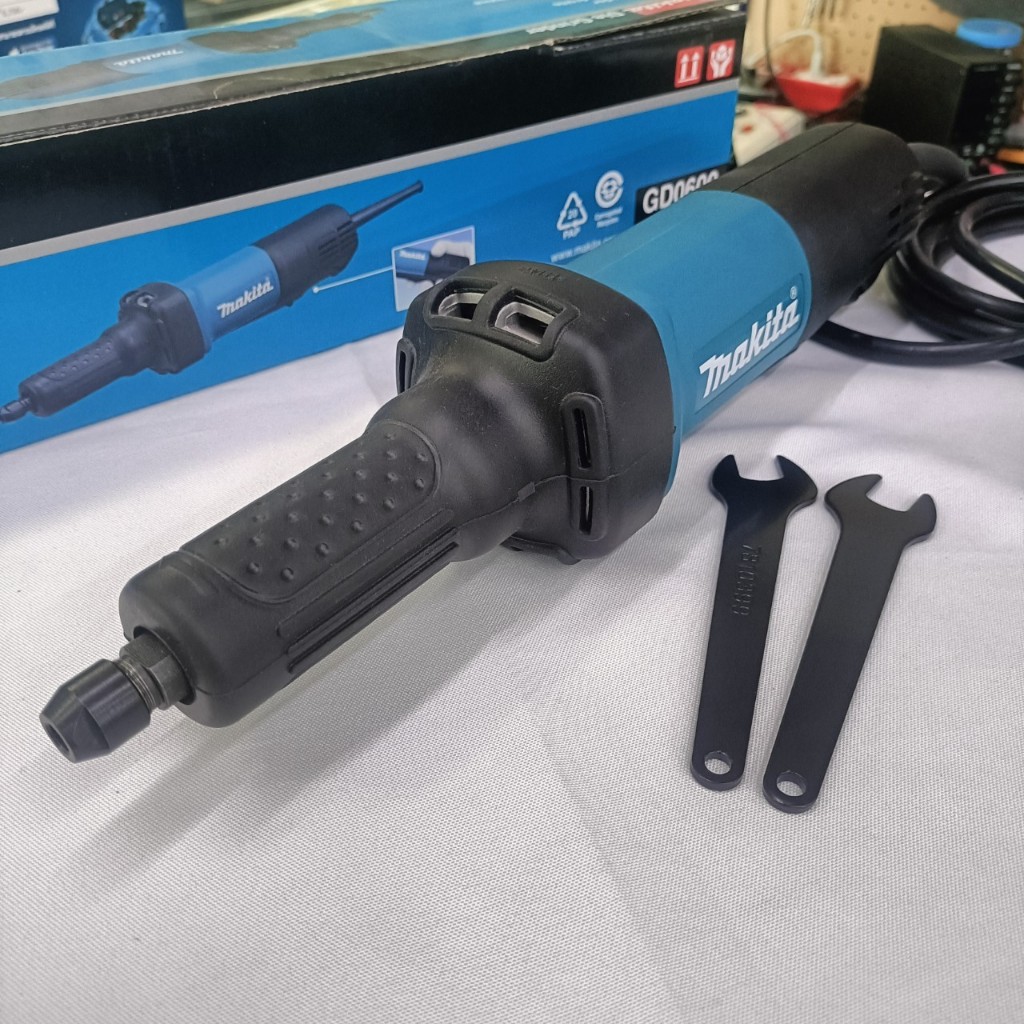 Makita เครื่องเจียร์แกน-สวิทซ์บีบ 6 MM GD-0600 ***สามารถออกใบกำกับภาษีได้***