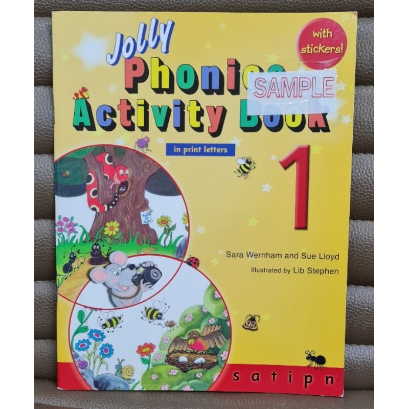 มีปั้มคำว่า Sample Jolly Phonics activity book 1 ยังไม่ได้ใช้เพียงแต่ไว้โชว์