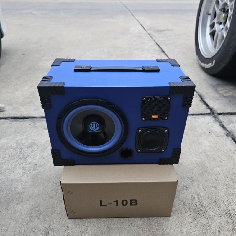 ลำโพงบลูทูธ ดอก6.5 นิ้ว เสียงกลาง3นิ้ว ดอกแหลม2นิ้ว เสียงใสๆ หุ้มPVC สีน้ำเงิน ใช้ไฟบ้านและไฟ12V  (ไ