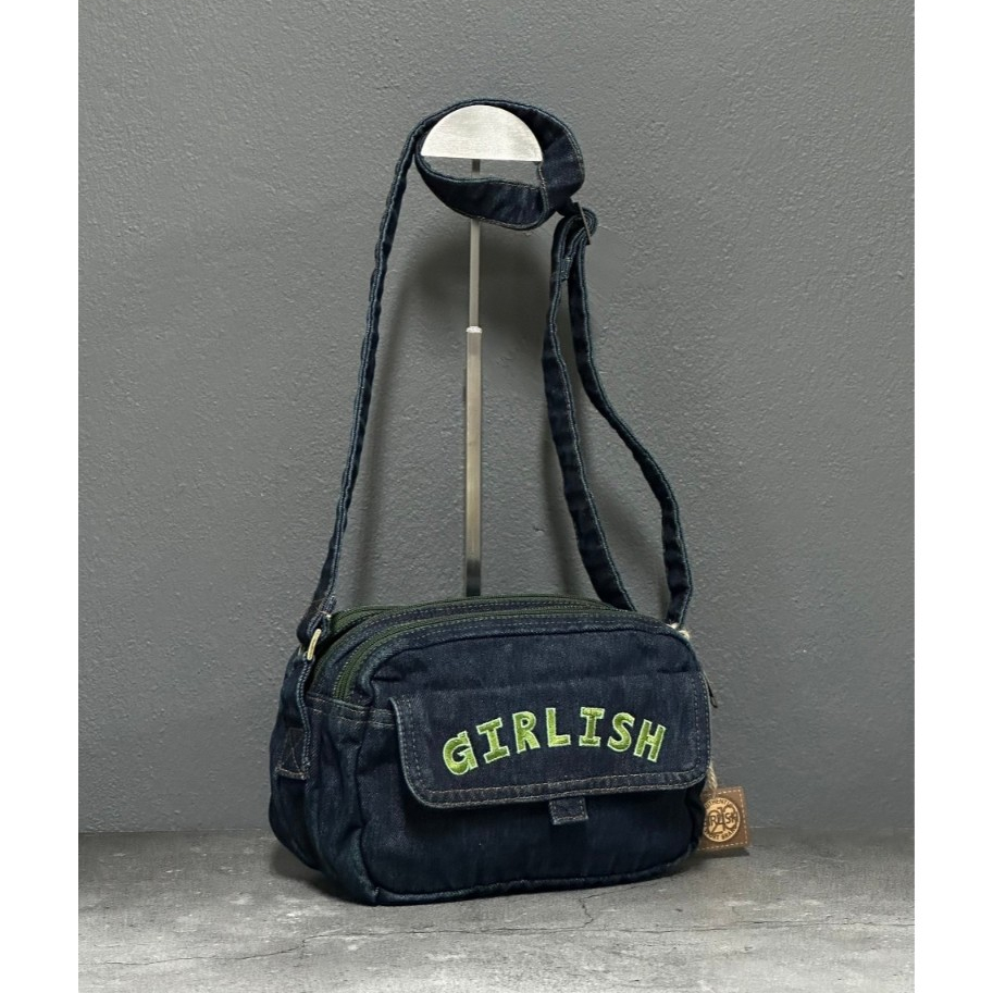 AEIOU No.287 Girlish กระเป๋ายีนส์ สะพายข้าง รุ่น Fold สินค้าลิขสิทธิ์แท้ (กว้าง9.5นิ้ว สูง6.5นิ้ว) - รูปที่ 2