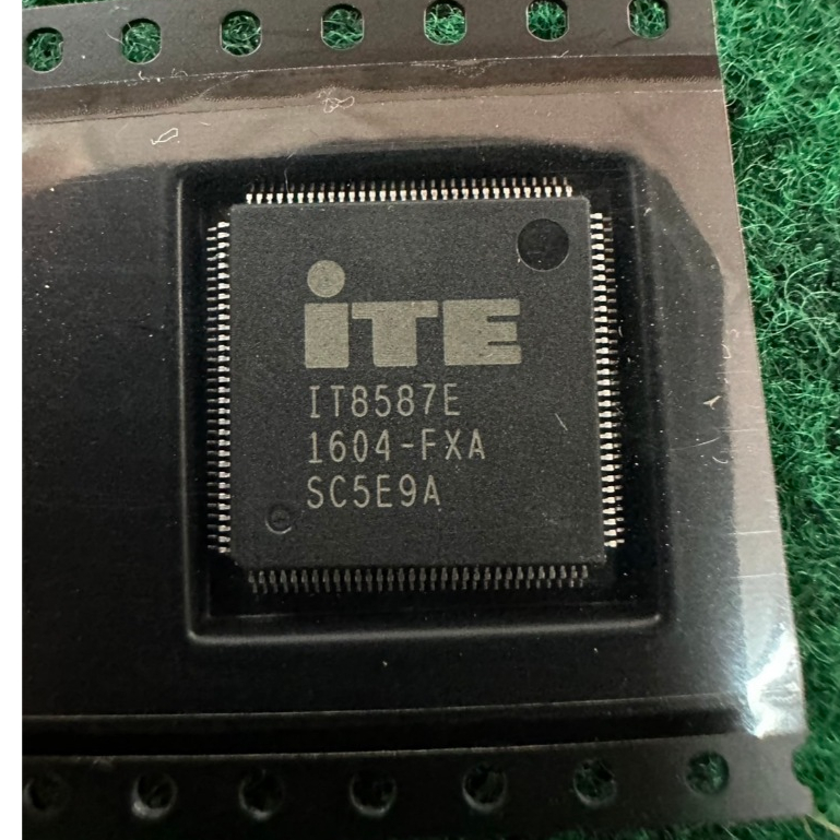 IO IT8587E , IT8585E , IT8570E  AXA , IT8586E , IT8517E HXA , IT8500E  BXS , IT8572E  AXA , IT8502E , IT ITE  1 ตัว