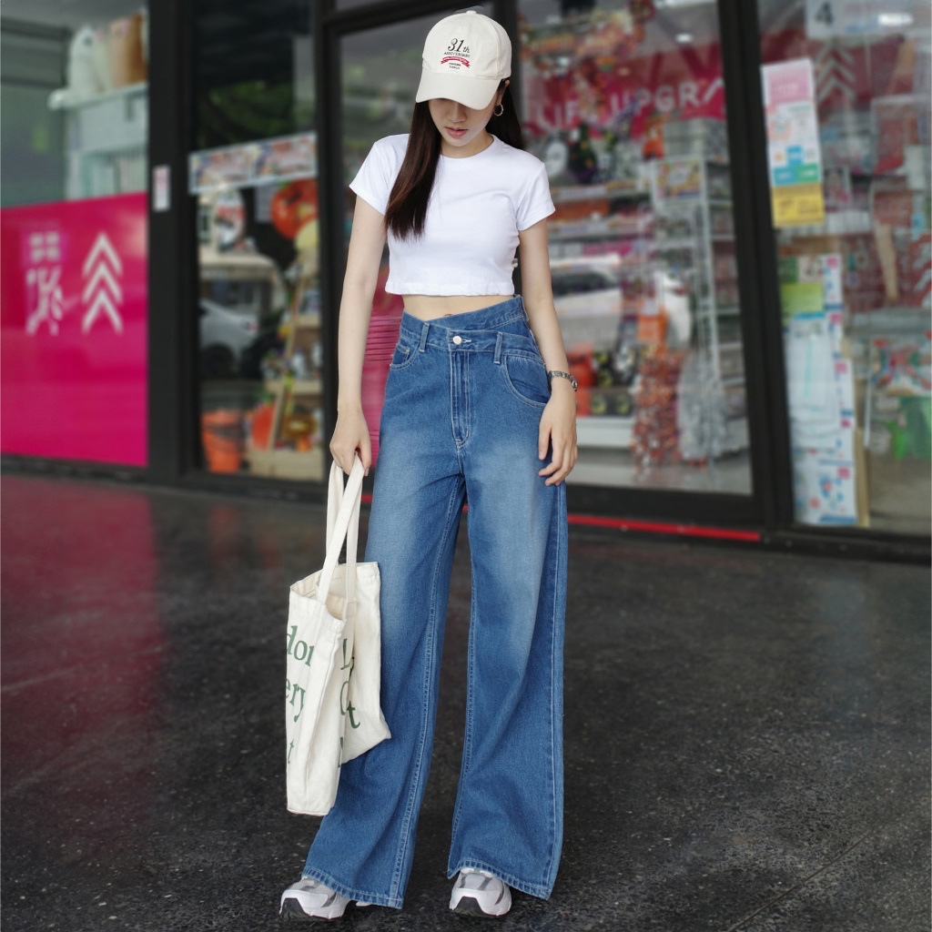 กางเกงยีนส์ขากระบอกใหญ่เอวเฉียง รุ่น Muji Jeans