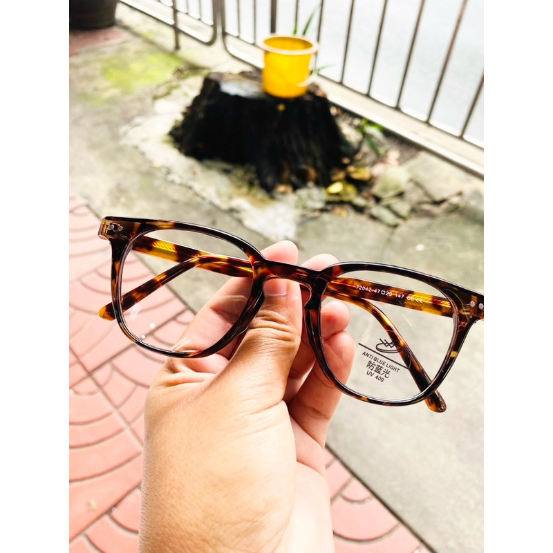 เเว่นตากรองเเสง คอม มือถือ (พร้อมส่ง) กรอบแข็งแรง สามารถนำไปตัดเลนส์สายตาได้ (ของมีจำนวนจำกัด️ )
