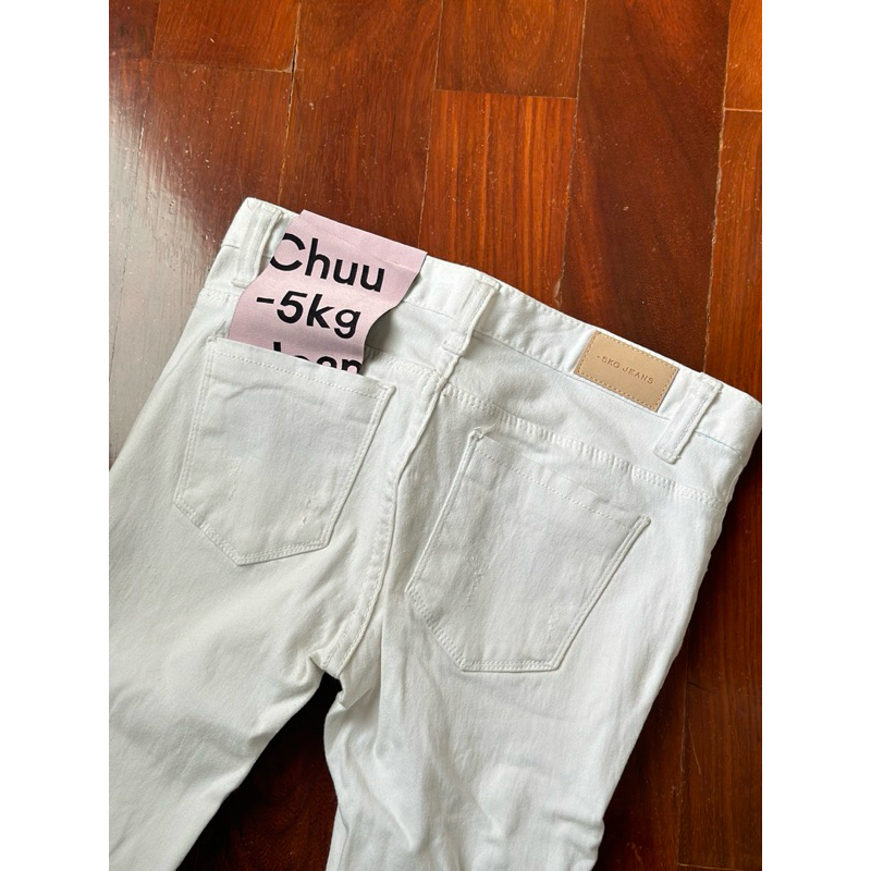 Used กางเกงยีนส์ Chuu 5kg ของแท้จากเกาหลี เอว 25 ใส่ได้