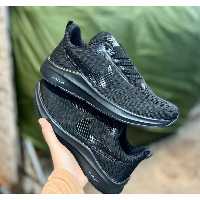 รองเท้าผ้าใบ มี10สี ไซด์36-45ให้เลือก(แนะนำให้สั่งเผื่อ1ไซร้) ใส่ได้ทั้งผู้หญิงและผู้ชาย