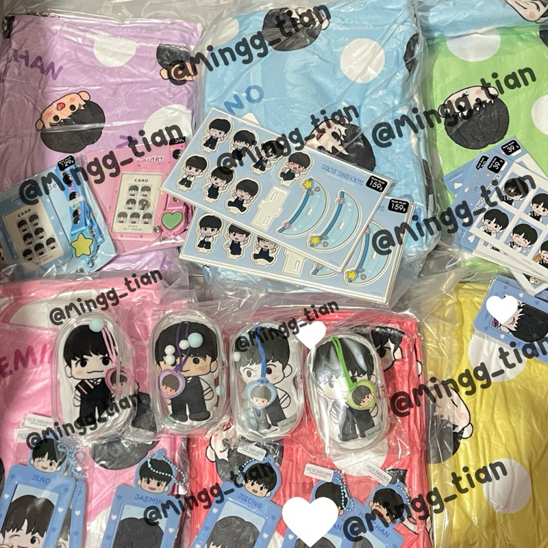 พร้อมส่ง Moshi Moshi Hoodie ผ้าห่ม สแตนดี้ อะคริลิก NCT DREAM ลิขสิทธิ์แท้ (1ชิ้น)