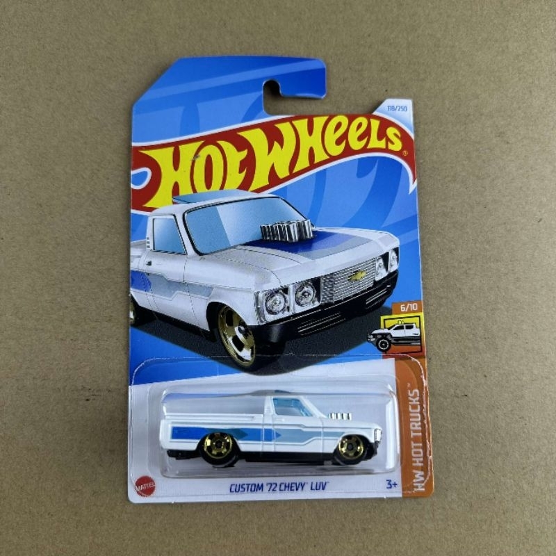 Hot wheels รุ่น Custom '72 Chevy LUV