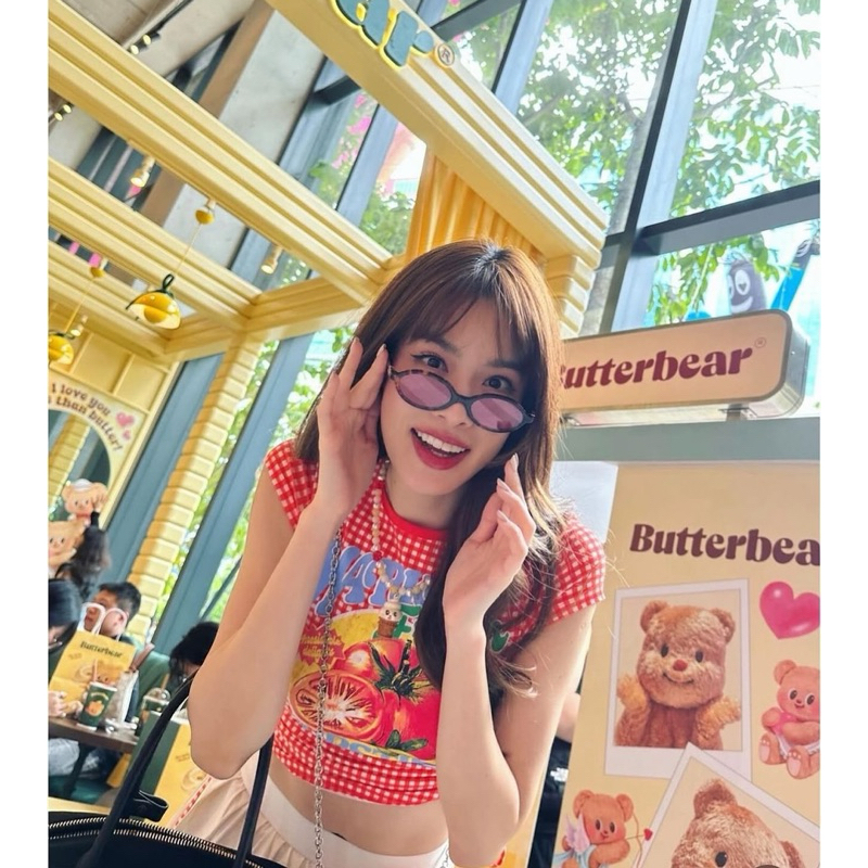 แว่นกันแดด Miu Miu Regard รุ่น 04ZSF ของแท้ 100% พร้อมอุปกรณ์ - รูปที่ 7