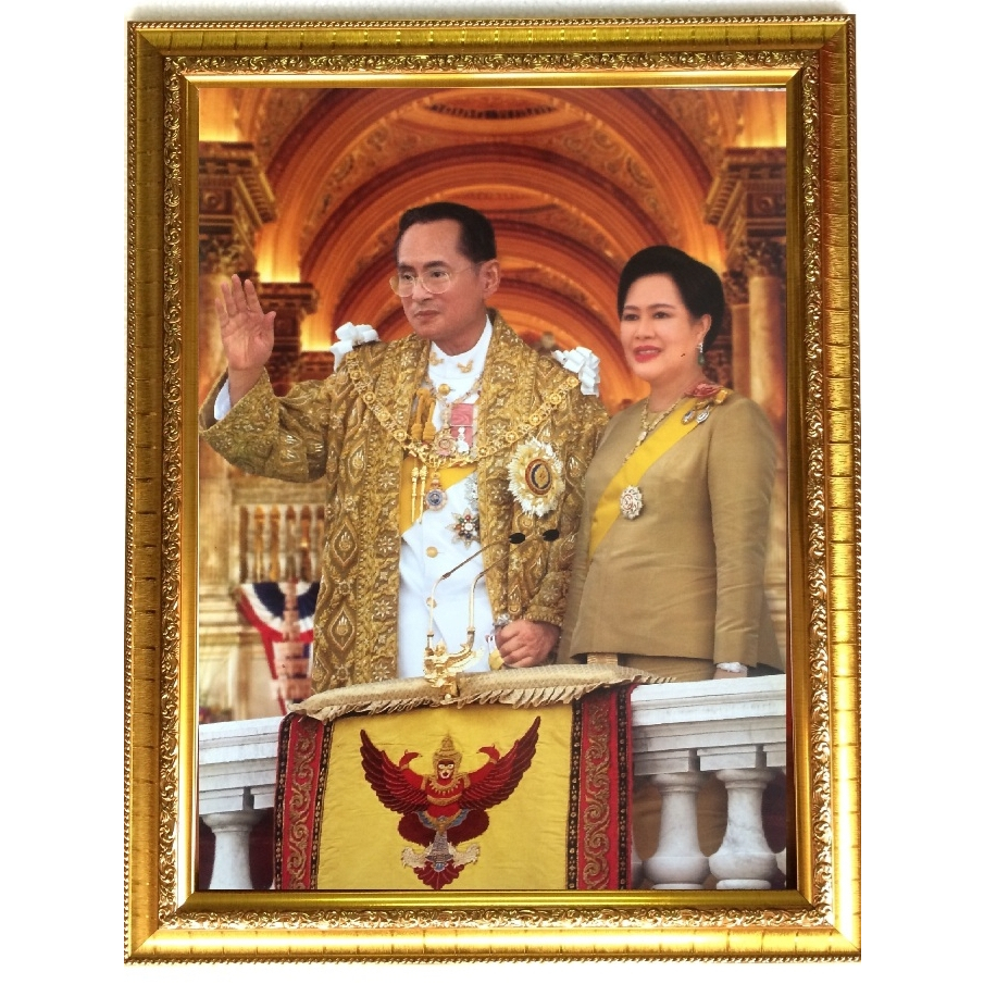 กรอบรูปรัชกาลที่9 โบกพระหัตถ์ขนาด 1823นิ้ว รูปที่ 4