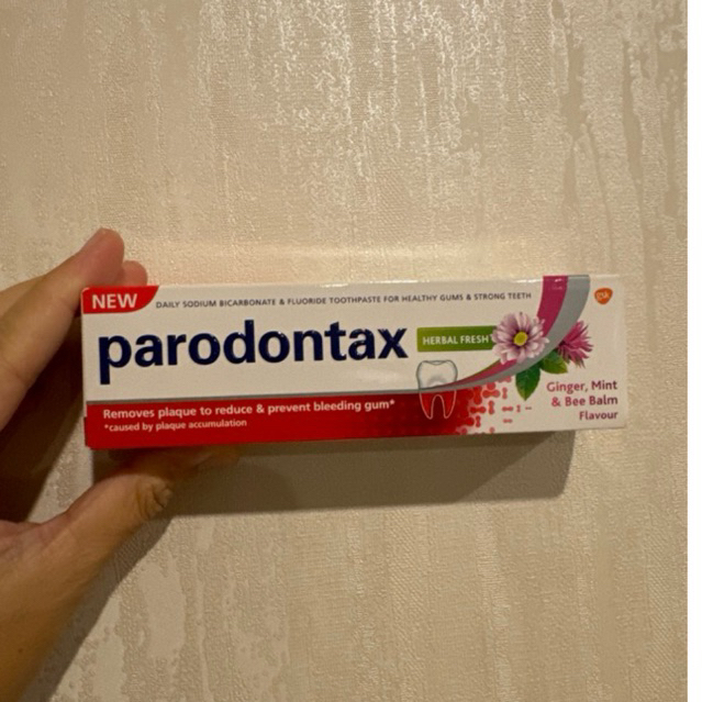 Parodontax toothpaste herbal fresh 50g พาโรดอนแทกซ์ เฮอร์บัล เฟรช 50 กรัม