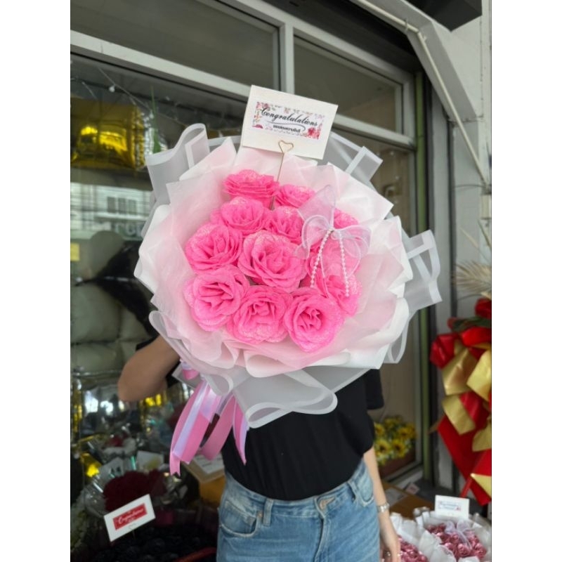 พร้อมส่งจากไทย : ช่อทรงกลมดอกกุหลาบกลิตเตอร์ ขนาด 9 ดอก