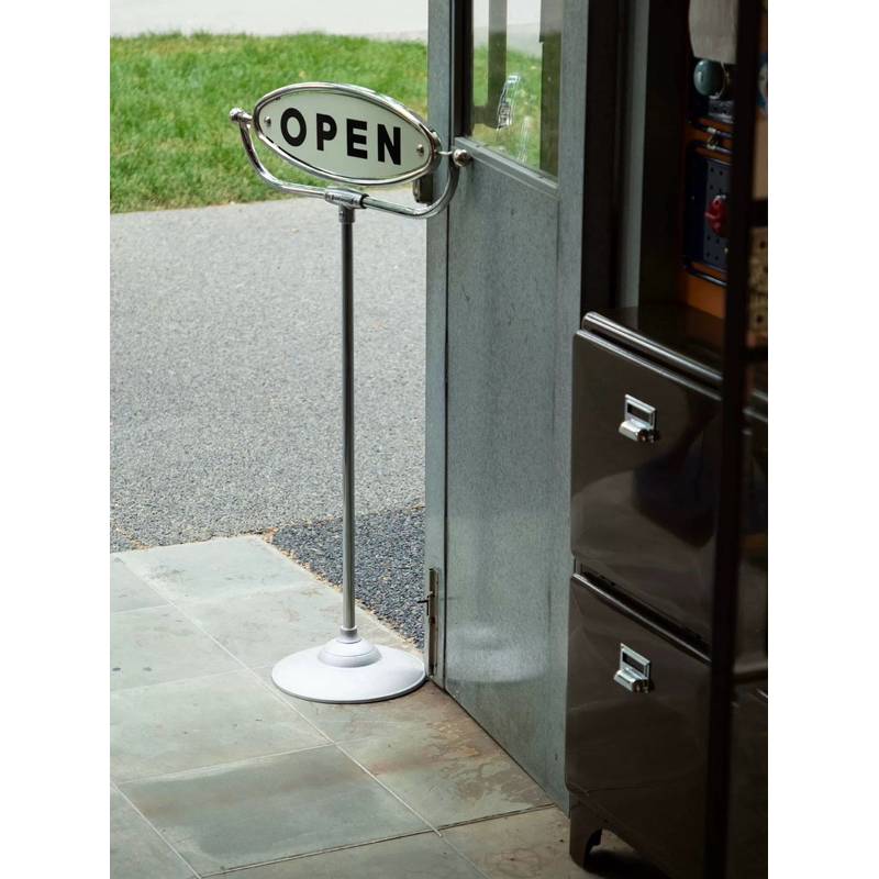 DOLTON open - close standing sign ป้ายคาเฟ่ ป้ายร้าน สไตล์วินเทจ เท่มากก น่าถ่ายรูปด้วยสุด ๆ ถ่ายจากสินค้าจริง
