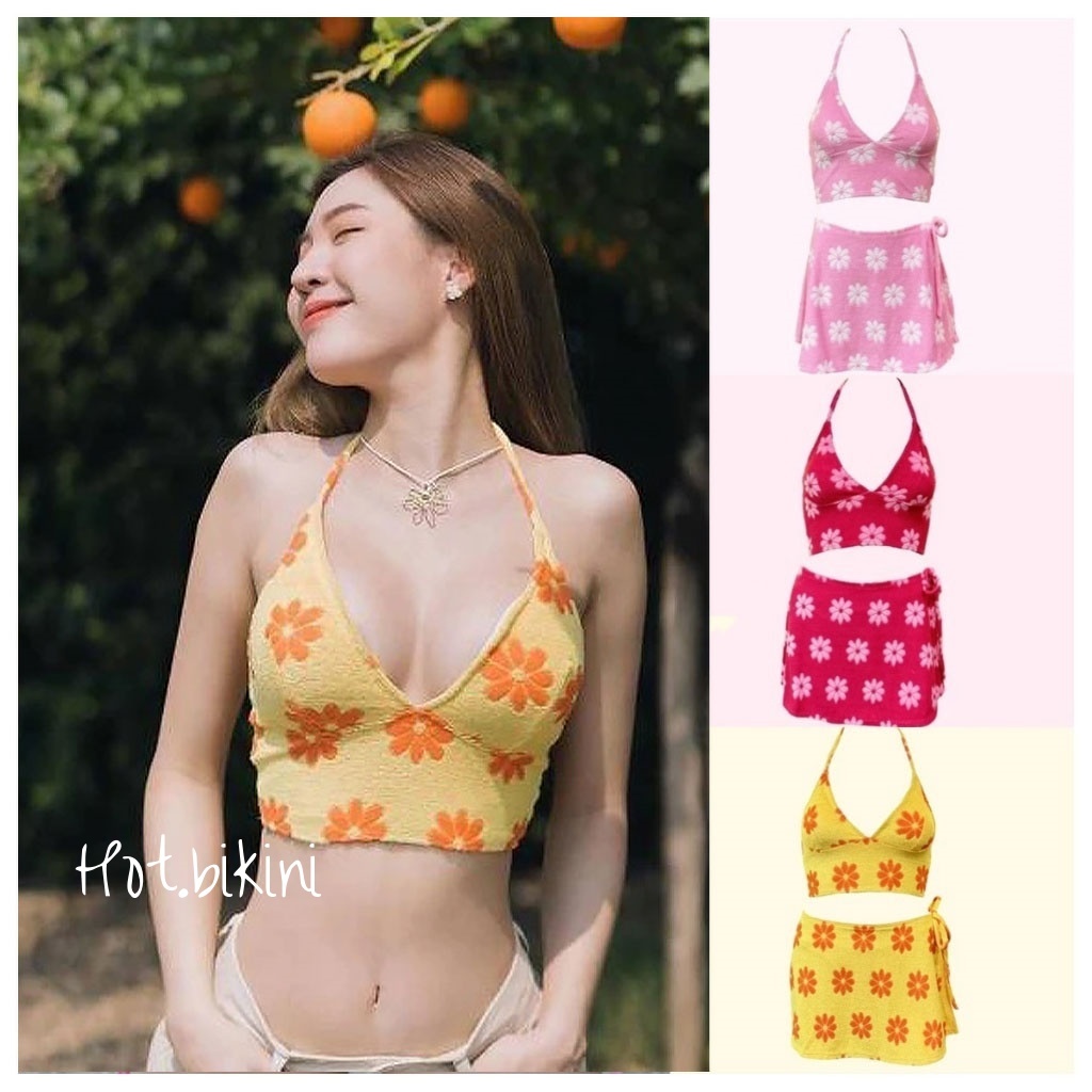 Hot.bikini ชุดว่ายน้ำ bikini ชุดว่ายน้ำแฟชั่น เซ็ต3ชิ้น มีฟองน้ำ ลายดอกไม้ ผ้าพลัฌใส่สบาย