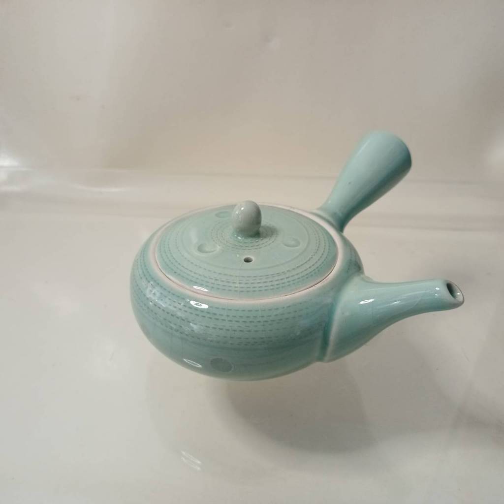 Teapot Kyusu Takoname Kyushu Ware Tea Pot Green กรองเลสรอบ 320 Ml.